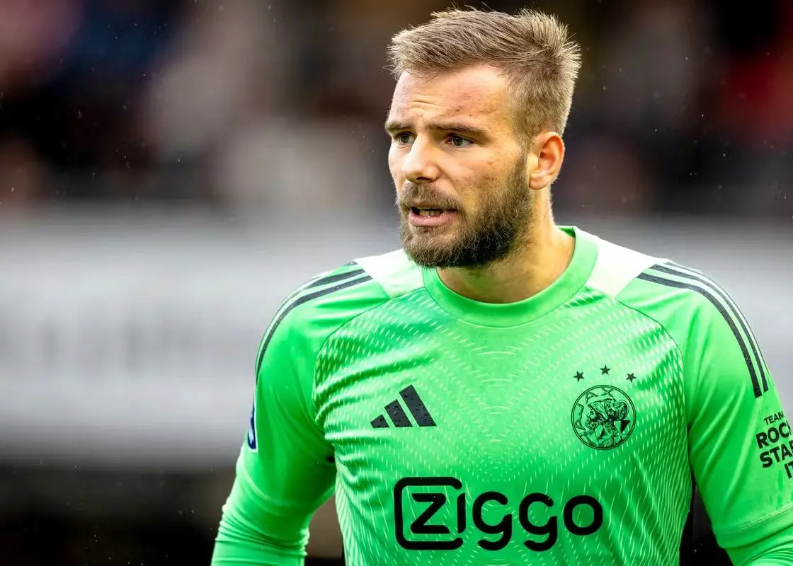 مصدومیت-شدید-دروازه‌بان-آژاکس