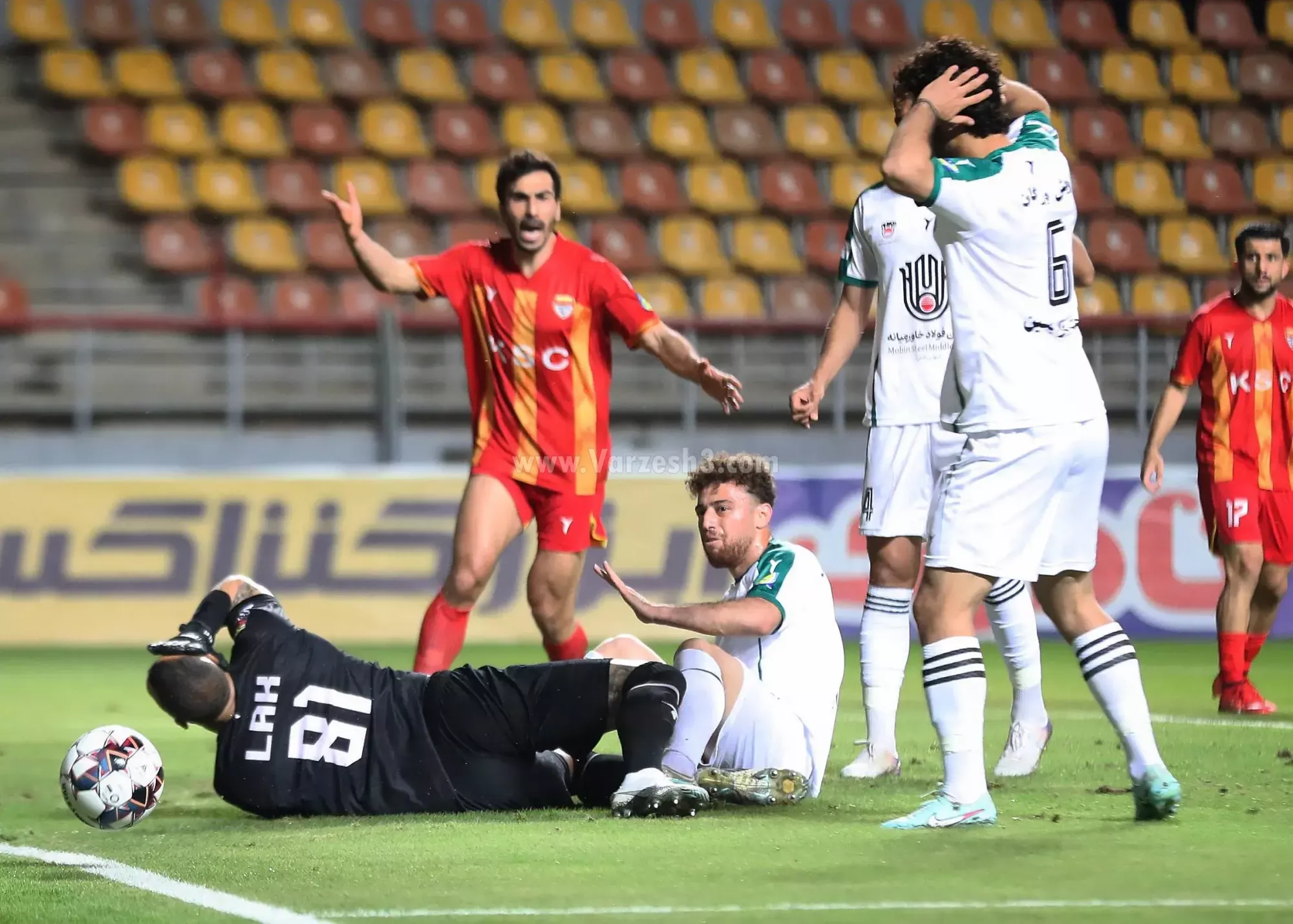 نمایی-بهتر-از-var-برای-جنجالی‌ترین-لحظه-فولادآرنا
