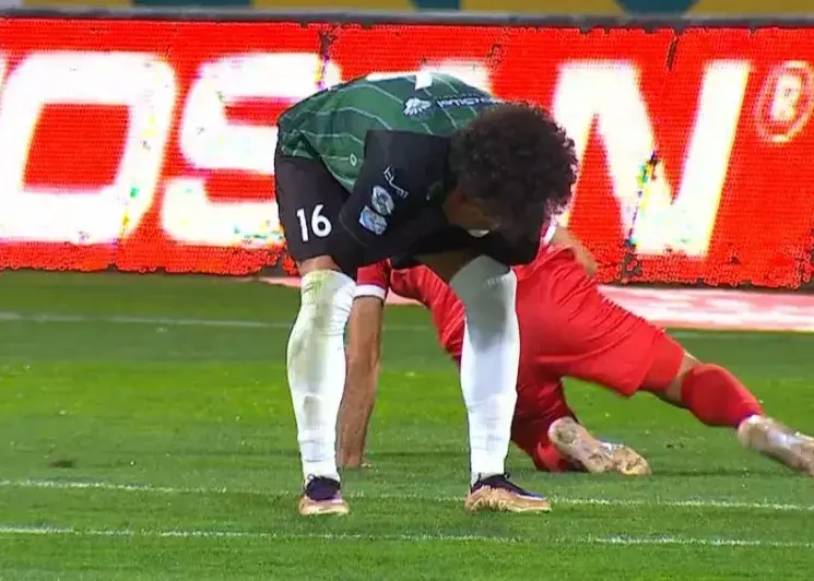 آه-و-افسوس-بلند-مرادی-در-دستگردی؛/-بدشانسی-بزرگ-عیسی-برای-ثبت-سوپر-گل-هفته-(عکس)