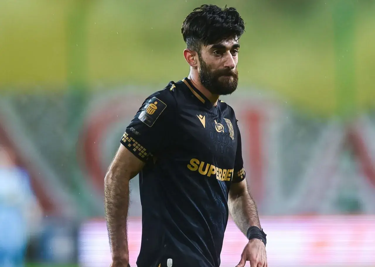 بغل-پای-زمینی-و-لایی-برای-۲-گل؛/-گل-خوشگل-قلی‌زاده-با-فرار-۵۰-متری