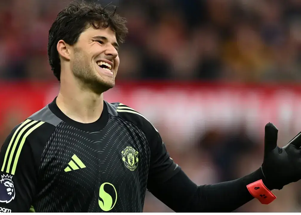 مقایسه-با-فن‌درسار-باعث-افتخار-است/-منچستریونایتد-یک-گلر-پنج-ستاره-خرید