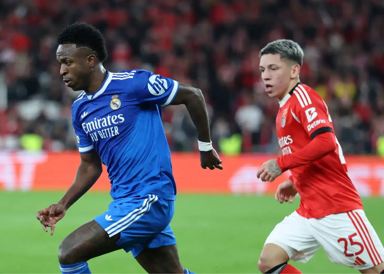 پیراهن-وینیسیوس-در-بنفیکا-آتش-به‌پا-کرد!