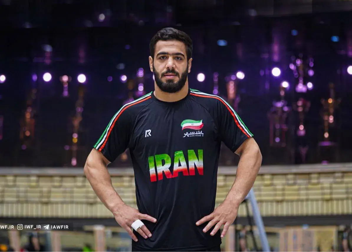 فوق-العاده-مثل-فیروزپور:-نایب-قهرمان-جهان-هم-زانو‌-زد