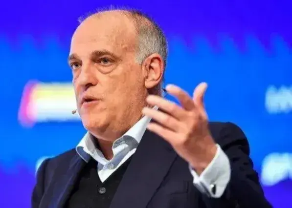 خاویر-تباس:/-پرونده-منچسترسیتی-به-لیگ-برتر-آسیب-زده-است